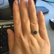 Beautiful alexandrite ring I got for my birthday! I love it, and I love Devon's. Go check them out and ask for Dante !