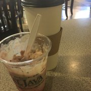 Mixed berry parfait & 24 oz white mocha