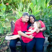 Great place to take family photos. But call ahead for permission. Lovely nature color year round.