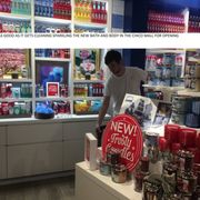 CHICO MALL Bath and Body store opening cleanup