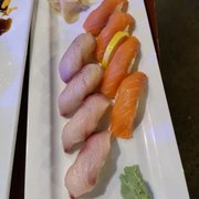 Yellow tail and salmon nigiri